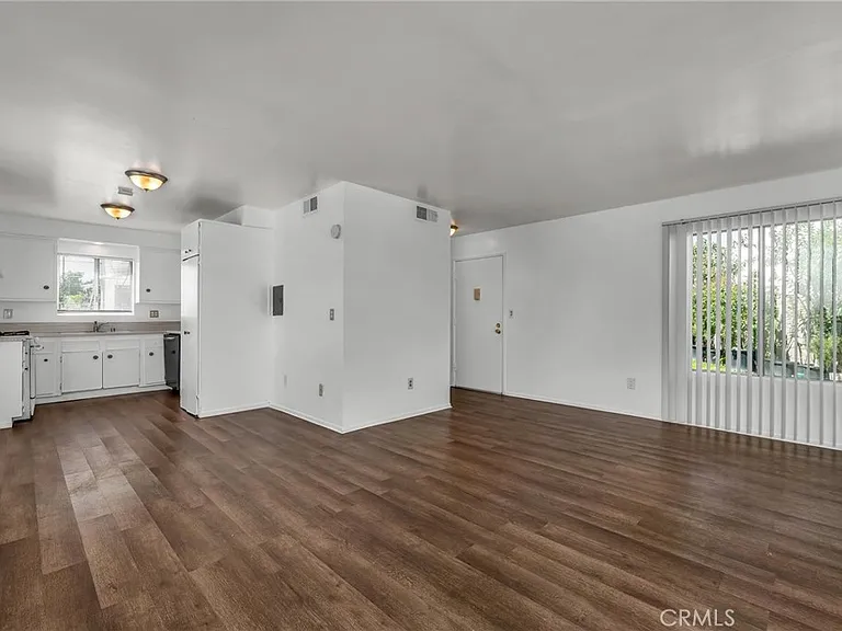 2818 W 235th St #3 — Photo 2