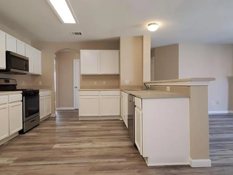 3922 Haleys Way — Photo 10