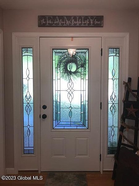 5th image of 225 Angel Road