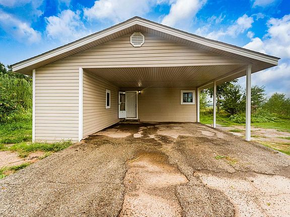 4th image of 2099 County Road 3420