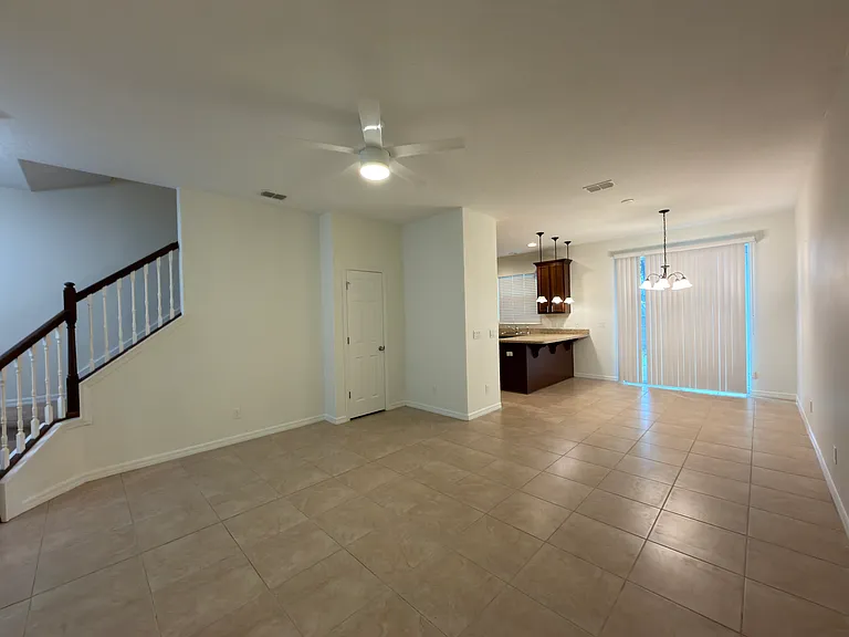 1036 Laurel Ridge Ln — Photo 2