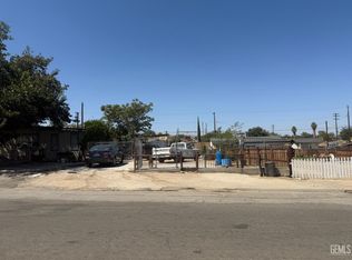 411 Rose Ave, Taft, CA