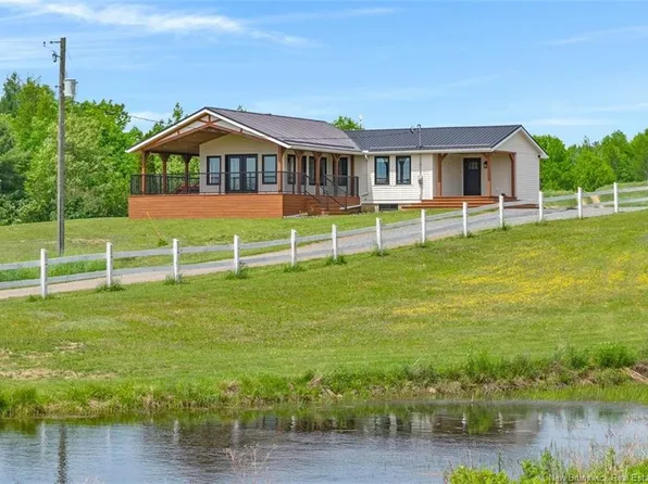 829 Wickham Bald Hill Rd, Wickham, NB E5T 3V2