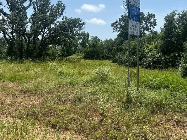 5896 S Interstate Highway 10 Rd, Tx Alleyton, TX 78935