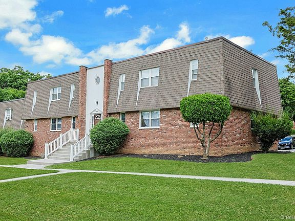 4th image of 6 Crescent Drive #23