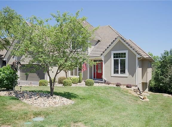 5th image of 6223 NE Quince Dr
