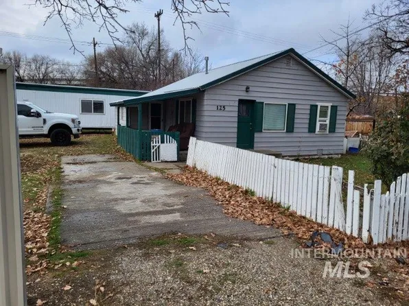 125 1st St N, Nampa, ID 83687