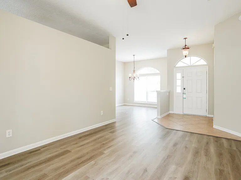 14060 Red Rock Lake Dr — Photo 4