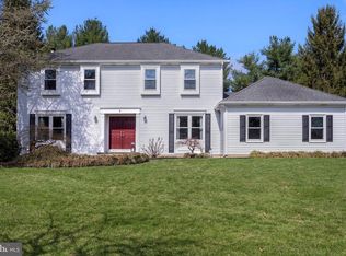 6 Greenfield Dr N, West Windsor, NJ 08550