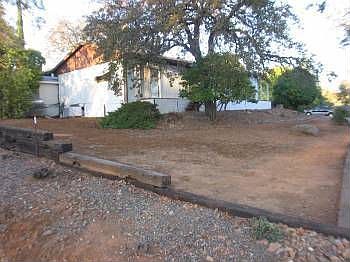 4th image of 33 Montrose Dr