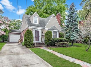 584 Adams Ave, West Hempstead, NY 11552