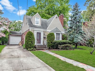 584 Adams Avenue, West Hempstead, NY, 11552