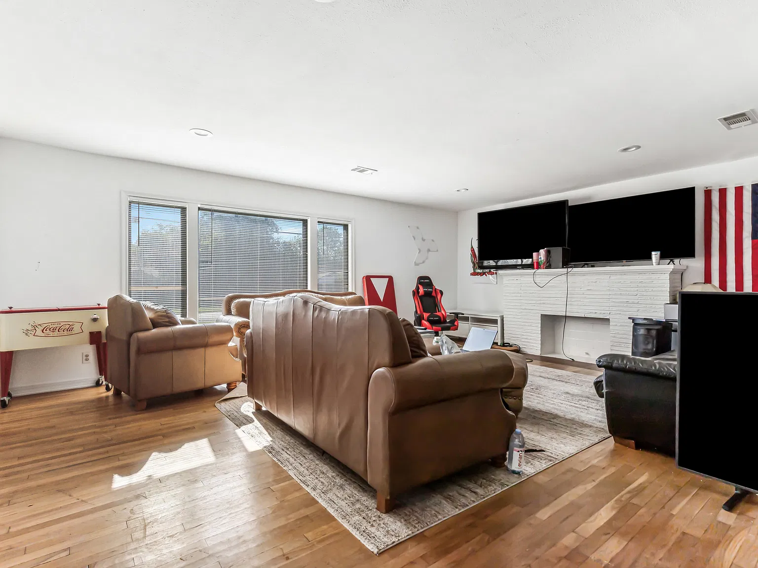 5 bed, 1878 sqft, $6,250 — Photo 4