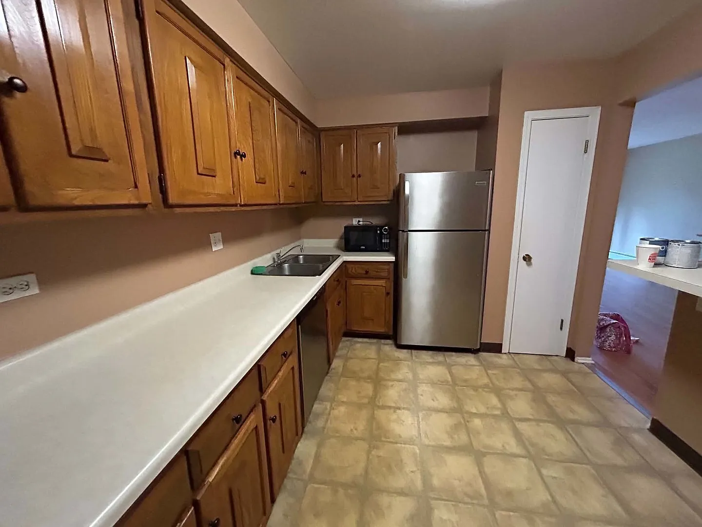 2 bed, 1100 sqft, $2,000 — Photo 3
