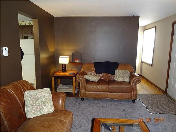5th image of 108 Vale Dr