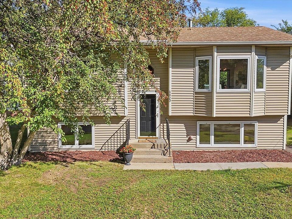 1st image of 1420 Sylvan St