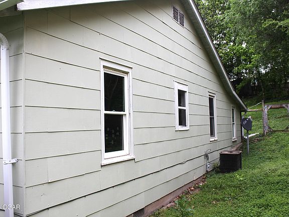 2nd image of 423 S Lincoln St