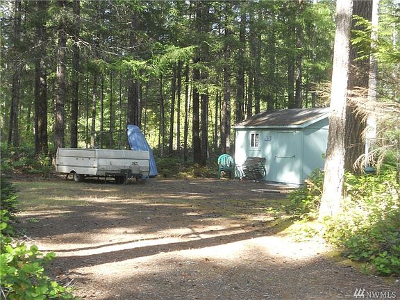 2nd image of 101 N White Way Ln