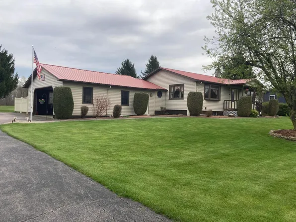 200 Meehan Rd, Malone, NY 12953