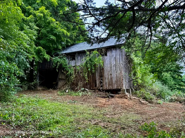150 Weaver N, Elizaville, NY 12523