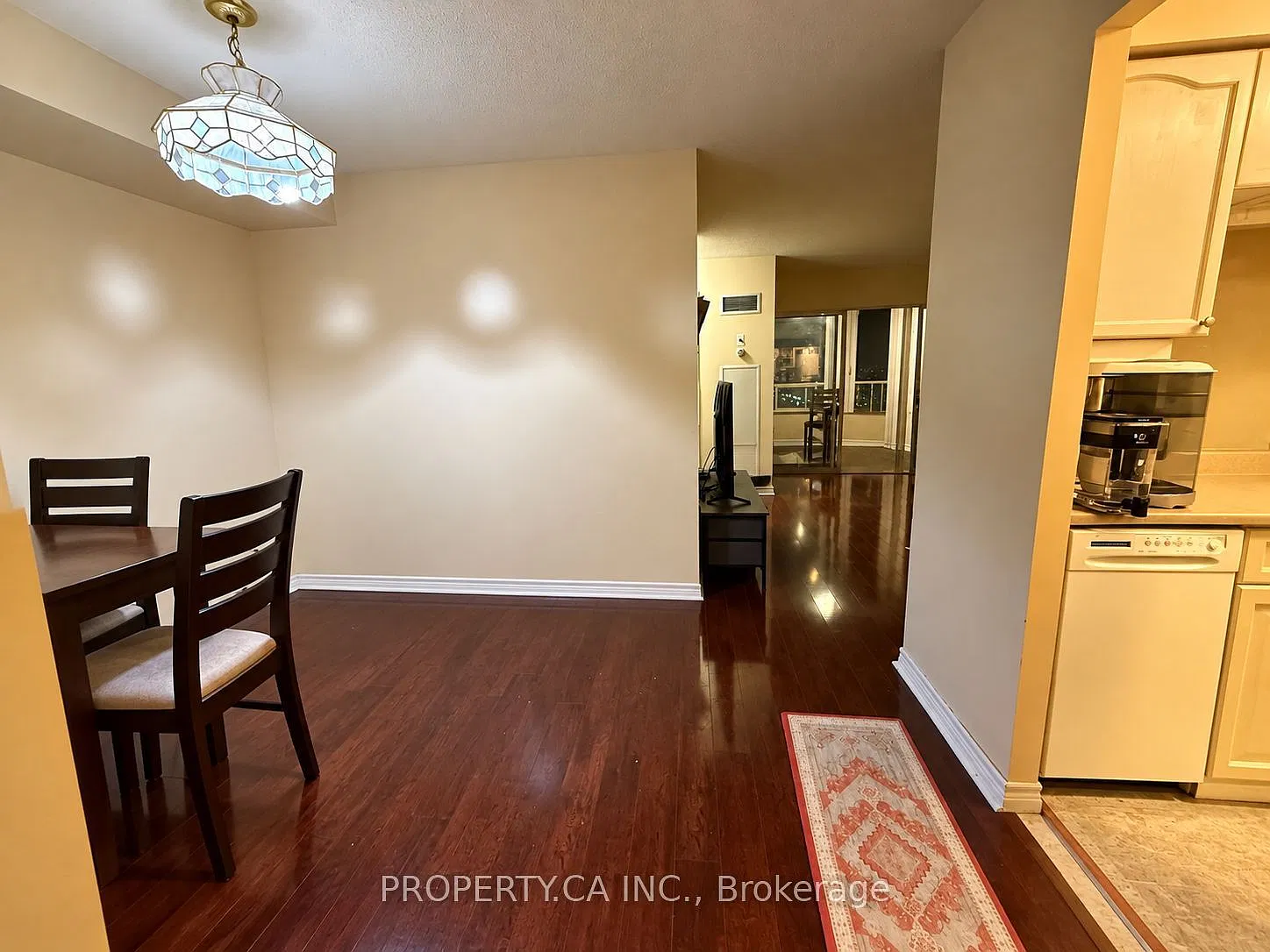 2 bed, $2,300 — Photo 1