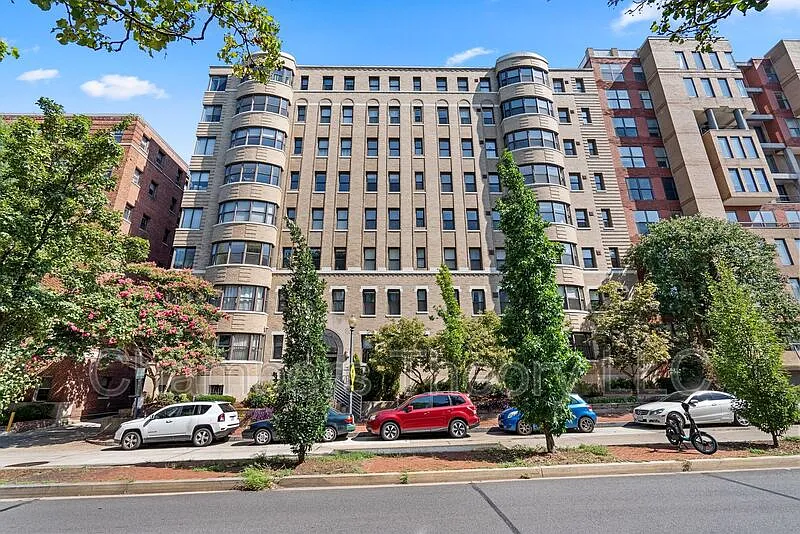 2515 K St NW #403