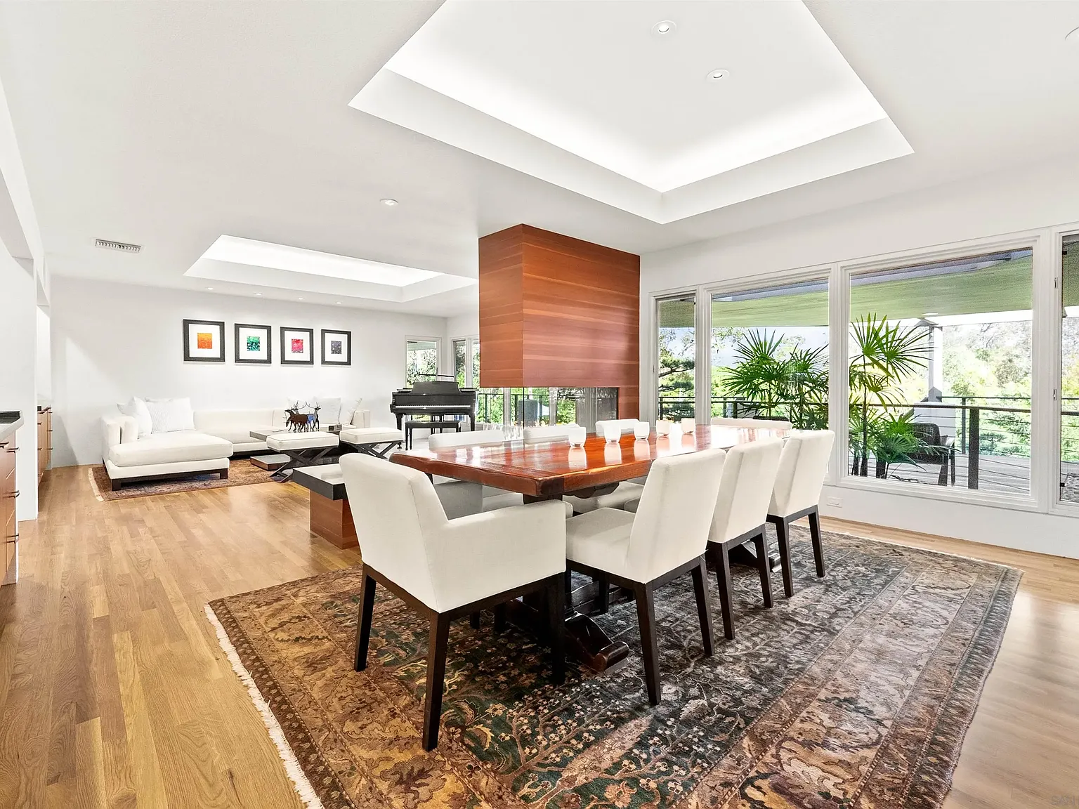 4 bed, 3.5 bath, 3900 sqft, $30,000 — Photo 4