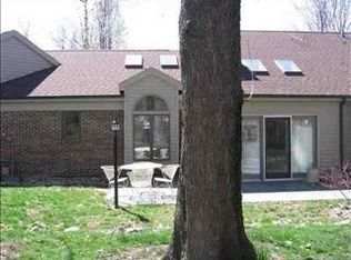 10 Boulder Ct, Nappanee, IN 46550