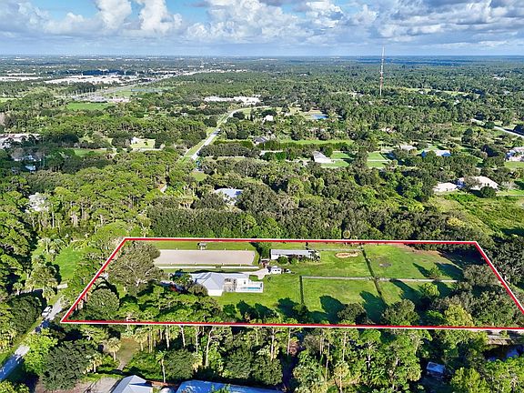 4th image of 5602 SW Sunshine Farms Way