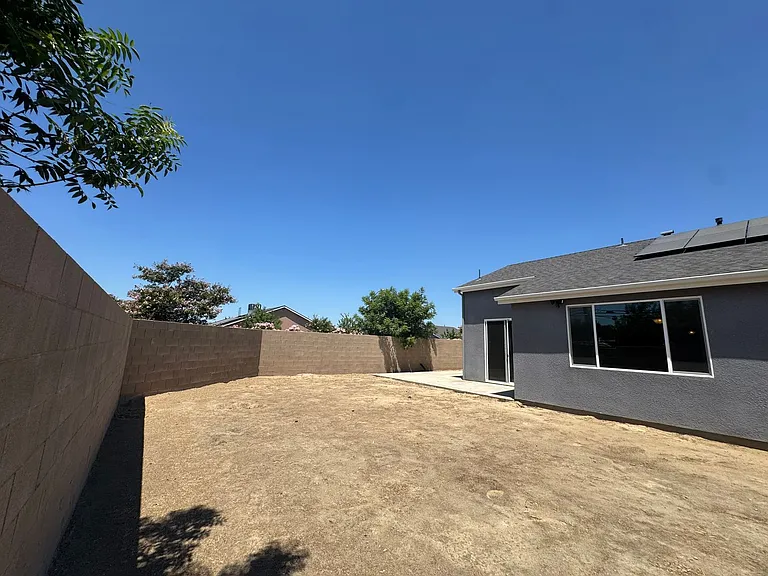 13333 Peach St — Photo 27