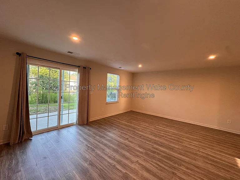8604 Red Canyon Way — Photo 7