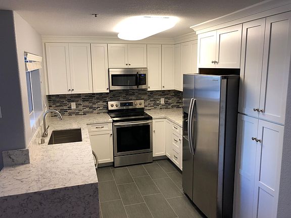 New kitchen built in 2018!