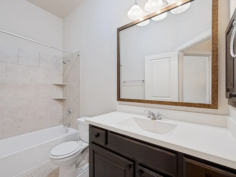 3908 Jasmine Fox Ln — Photo 2