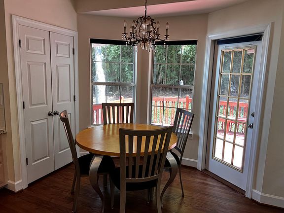 Breakfast room