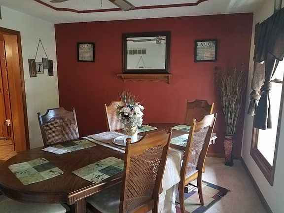 formal living/dining rm