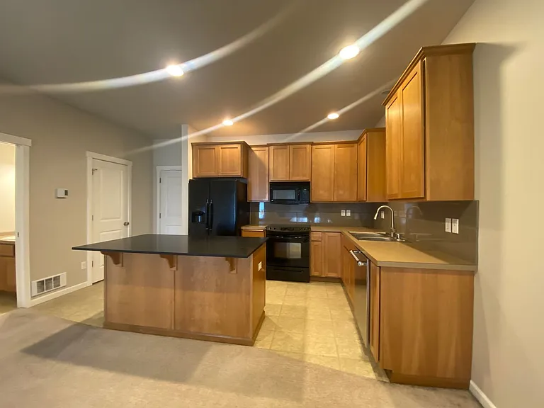 2110 N Country Vista Blvd — Photo 3