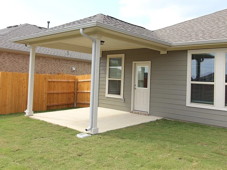 120 Peruvian Ln — Photo 16