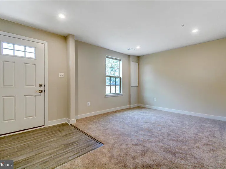 9583 Tall Oaks Rd — Photo 3