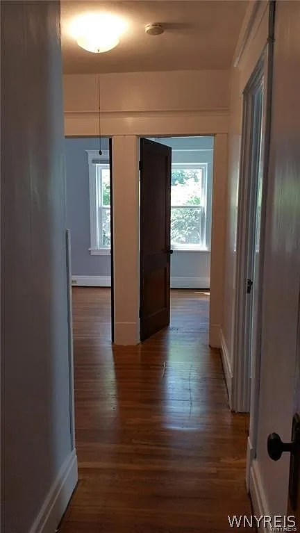 118 Saranac Ave — Photo 4