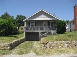 1807 Clifford St, Saint Joseph, MO 64505