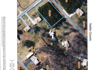 3843 E Old Us Highway 421, Yadkinville, NC 27055