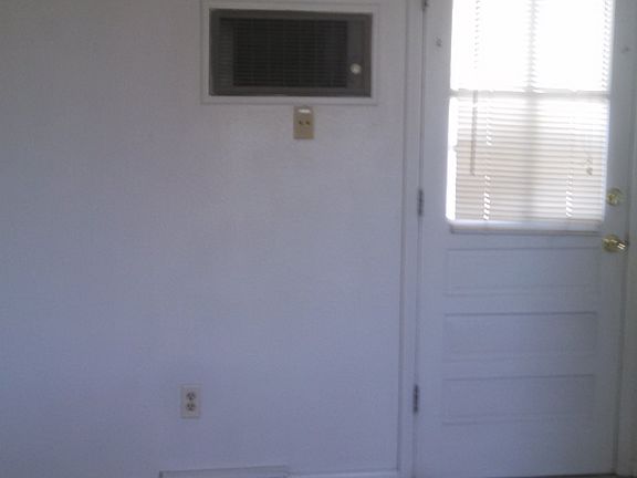 3rd image of 670 Voiles Pl