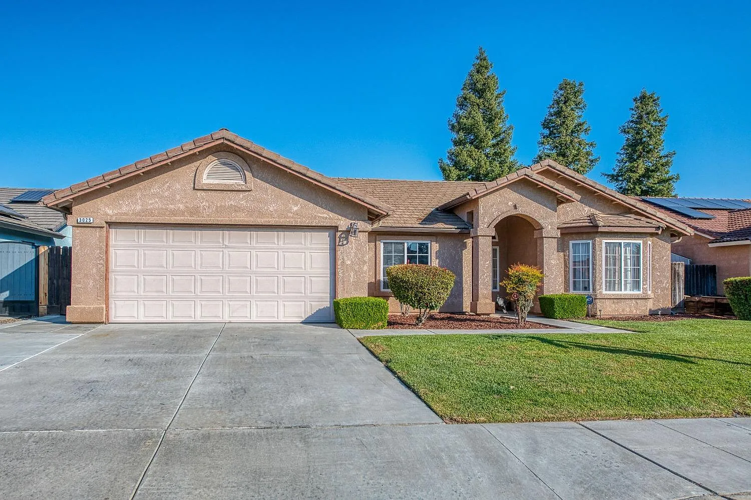 3025 Desert Ranch Way photo 1