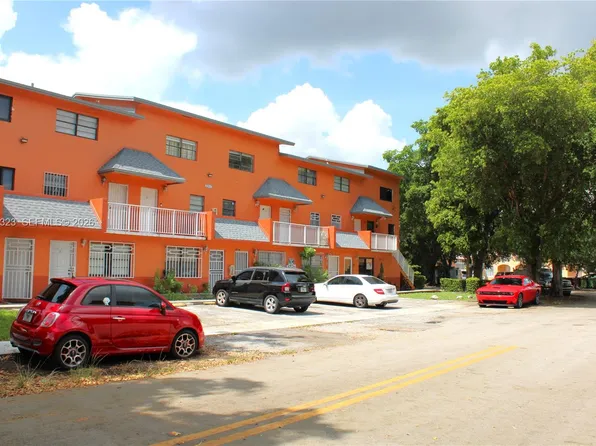 2260 W 55th St APT 2, Hialeah, FL 33016