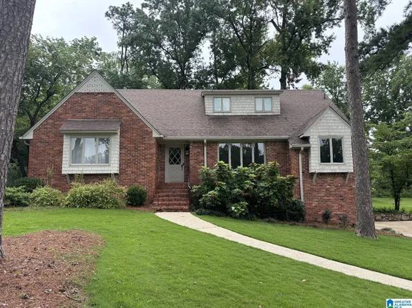 1105 Graylynn Dr, Vestavia Hills, AL 35216