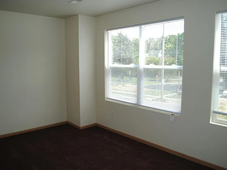 2201 Forest Ave #1 — Photo 5