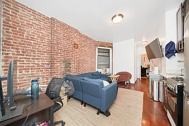 Rented by Living New York