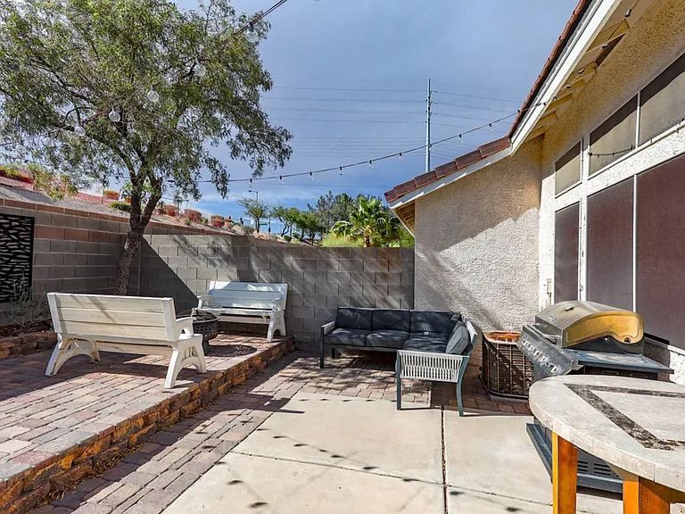 10404 Pacific Sageview Ln — Photo 23