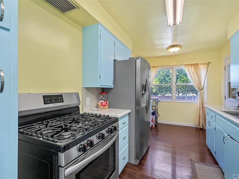 13528 E Russell St — Photo 12
