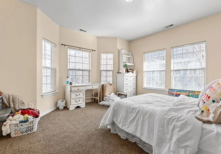 454 N Seven Peaks Blvd #317 — Photo 9
